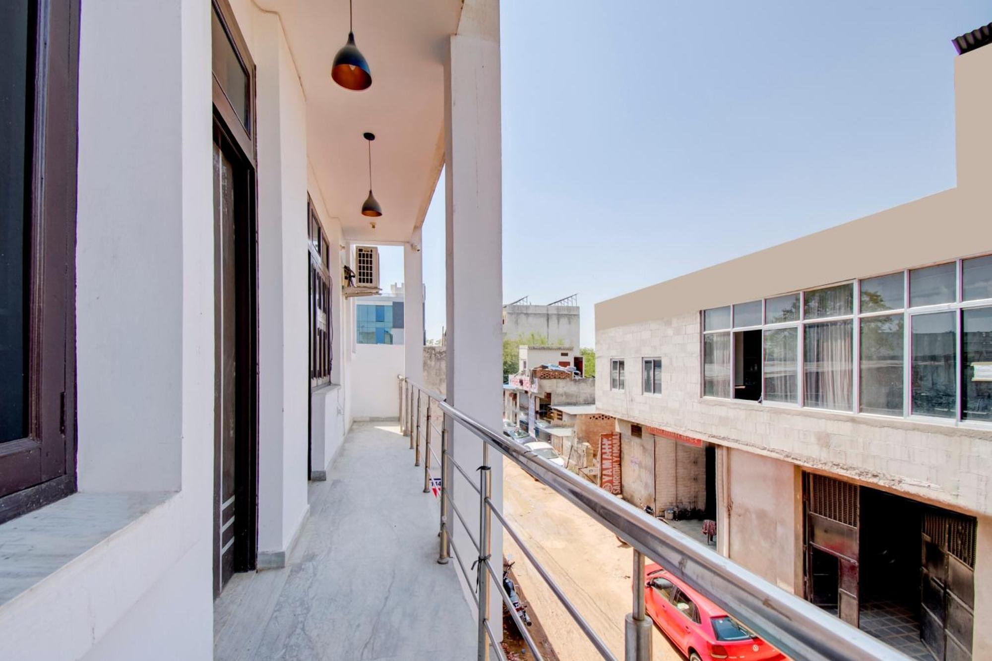 ג'איפור Oyo Flagship 81130 Vanya Guest House מראה חיצוני תמונה